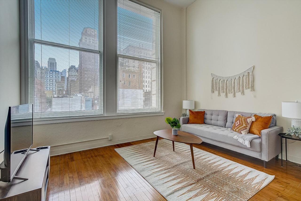 Апартаменты Frontdesk I The Cosmopolitan Apts Филадельфия Экстерьер фото