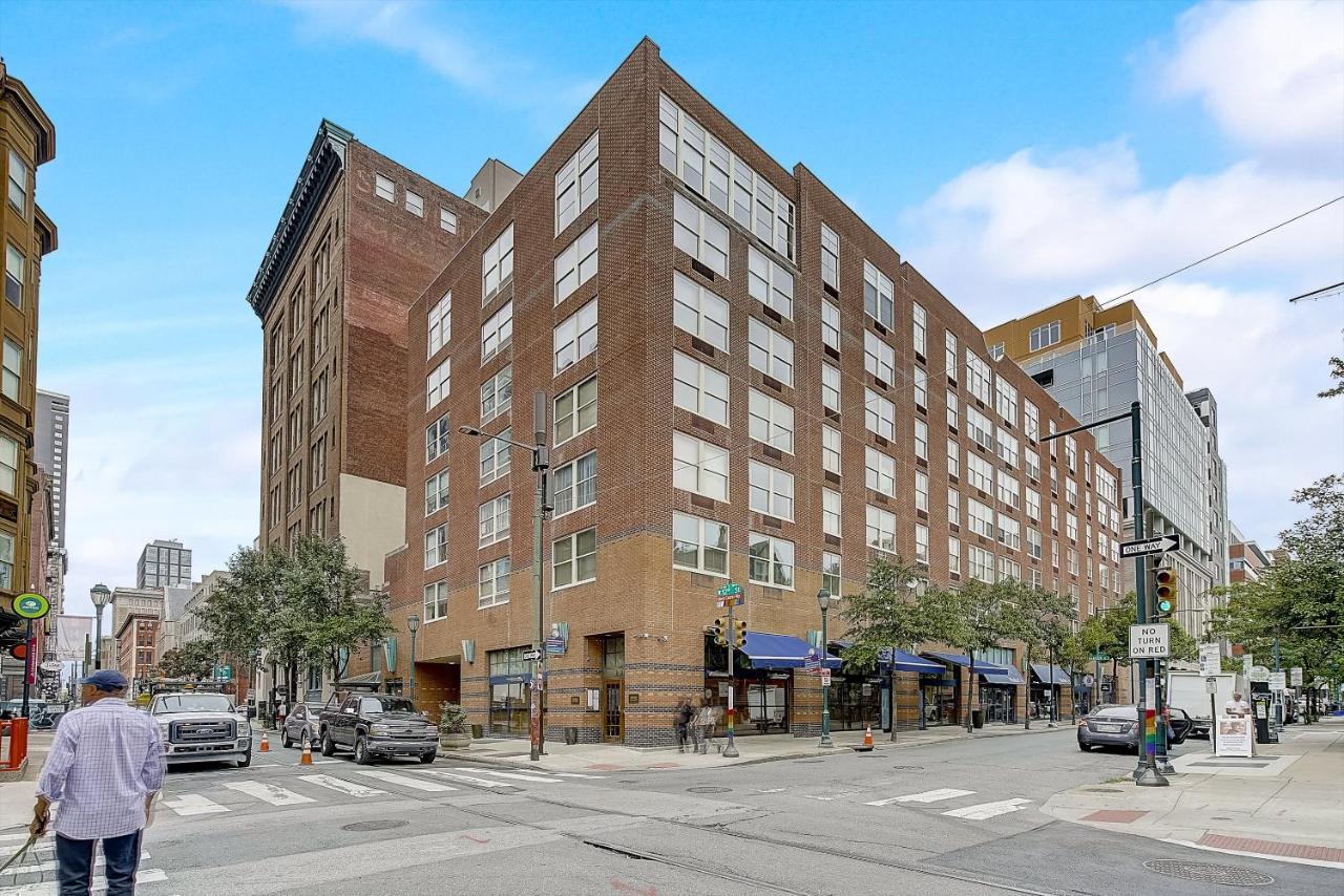 Апартаменты Frontdesk I The Cosmopolitan Apts Филадельфия Экстерьер фото
